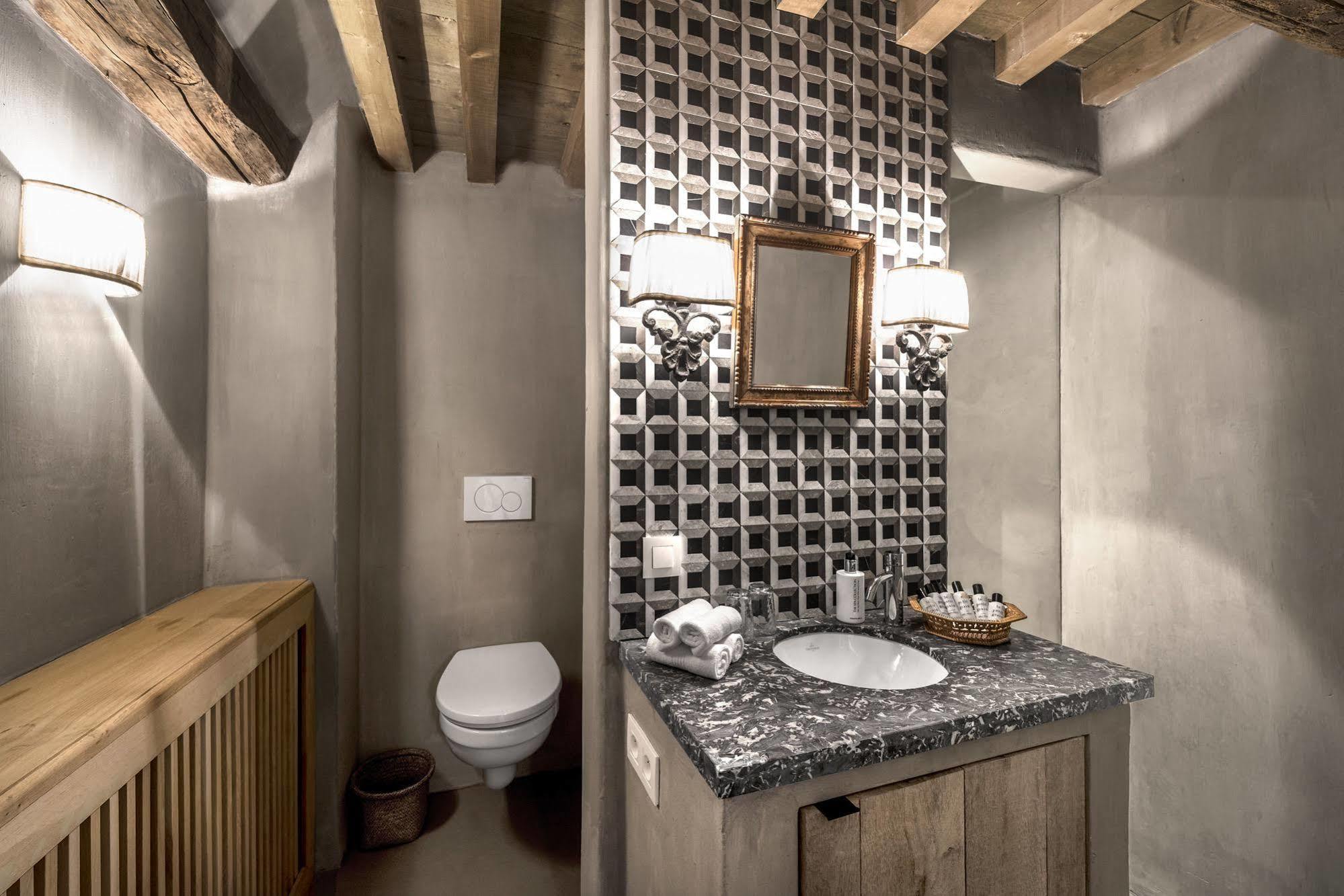 Hign-End Getaway In Heart Of Medieval Bruges - Katelijne Экстерьер фото